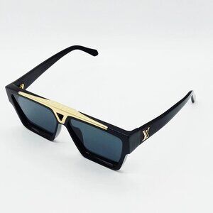 Louis Vuitton Sunglasses Men's Black 489-060225